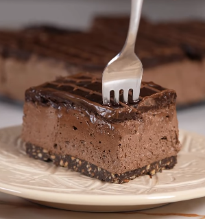 Easy Chocolate Cheesecake